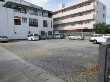 島袋契約駐車場