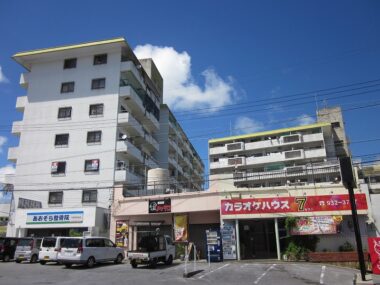 メゾンS&K与儀　A棟