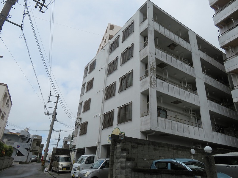 沖縄市照屋売アパート9,000万円